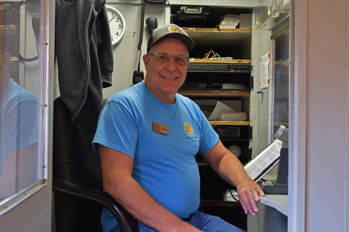 Host Terry Daft.