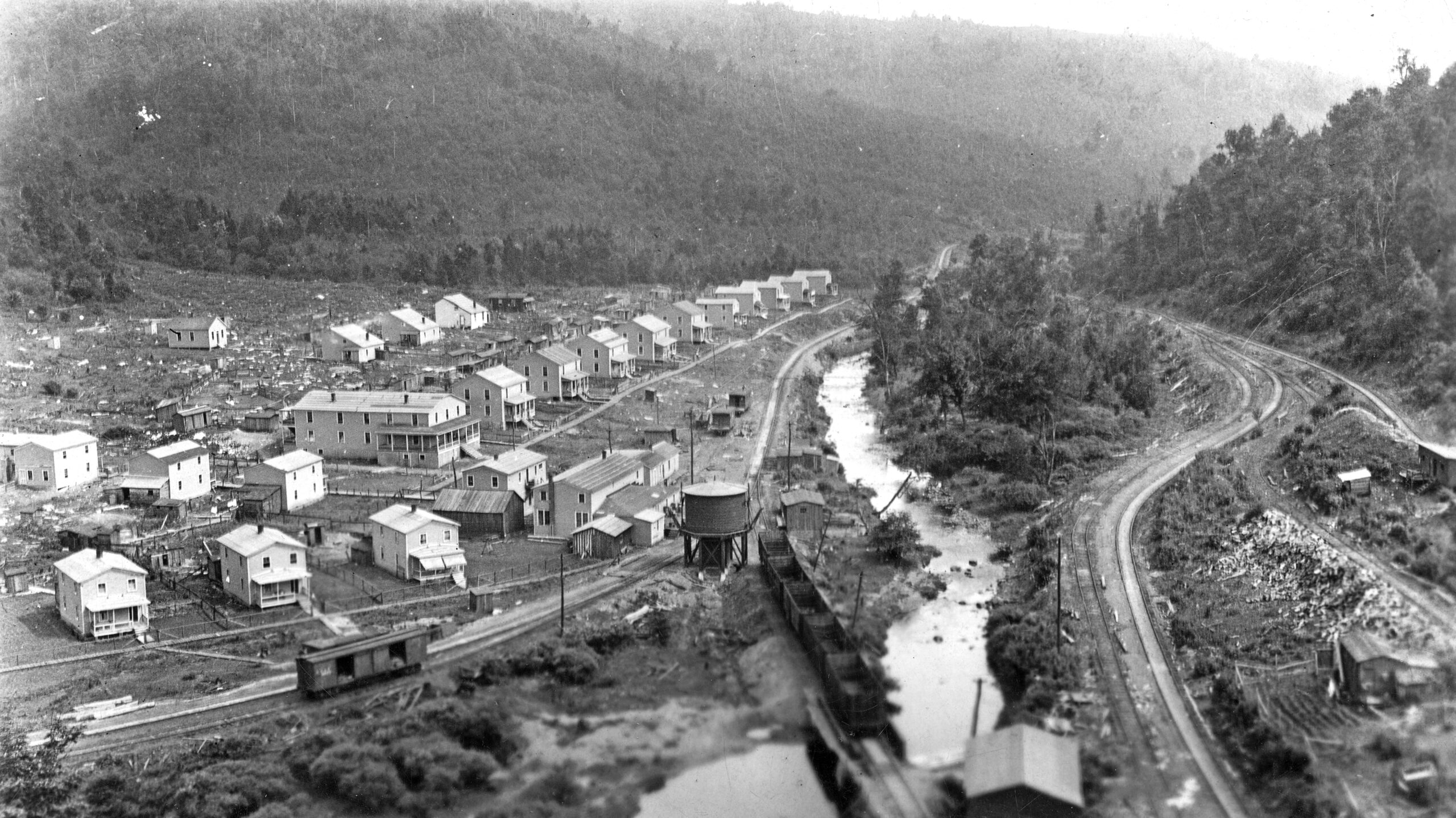 an old photo of a hillside