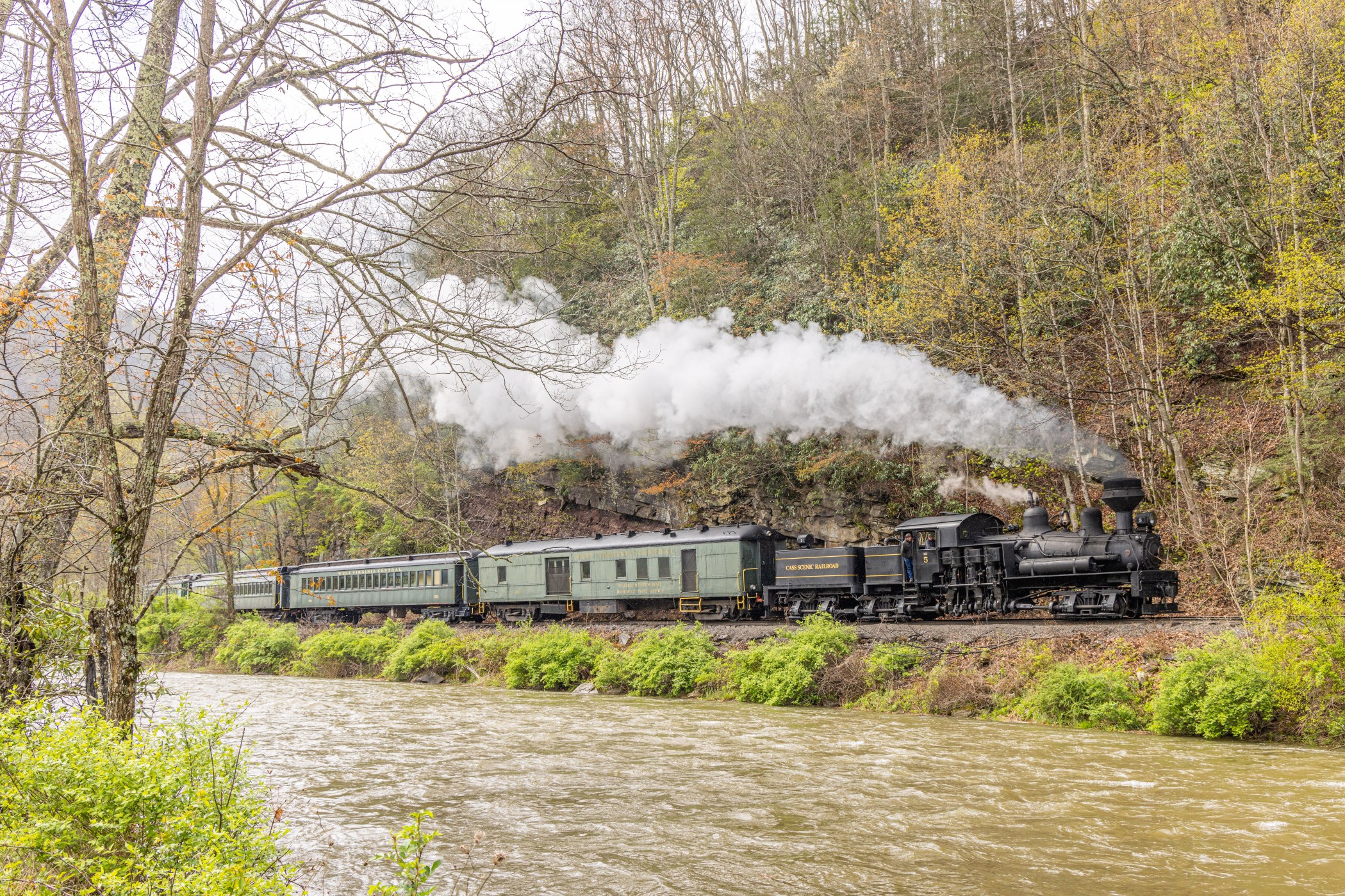 mountainrailwv.com